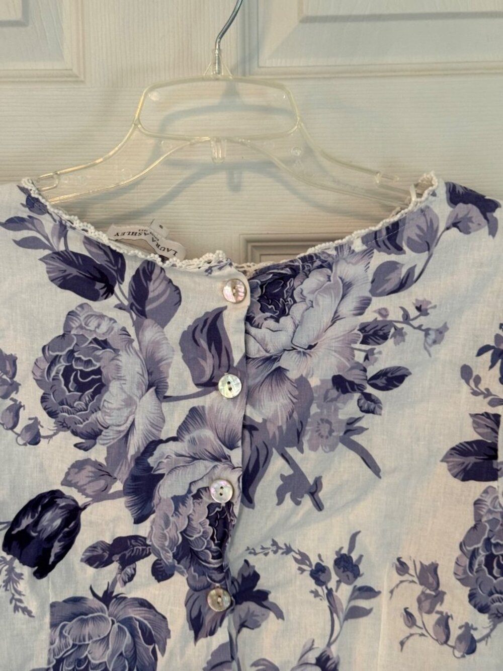 Vintage Laura Ashley Floral Crop Top Blouse Linen Balloon Sleeve Back Button Sma - Picture 8 of 13